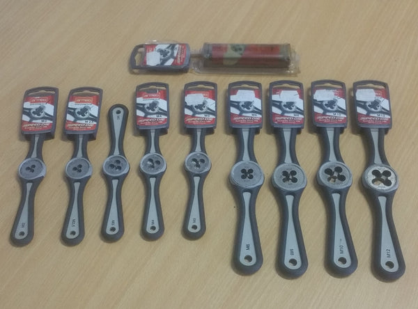New ARMEG 9 Piece HSS Metric Combination Die & Diestocks Kit, Plus Cutting Oil