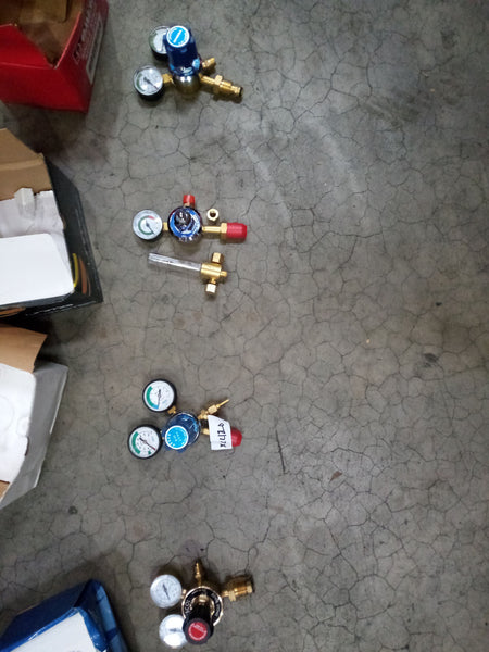 Gas regulators qty of 4