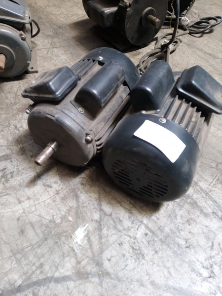 ELECTRIC MOTOR 240 VOLT 14MM SHAFT Qty of 2